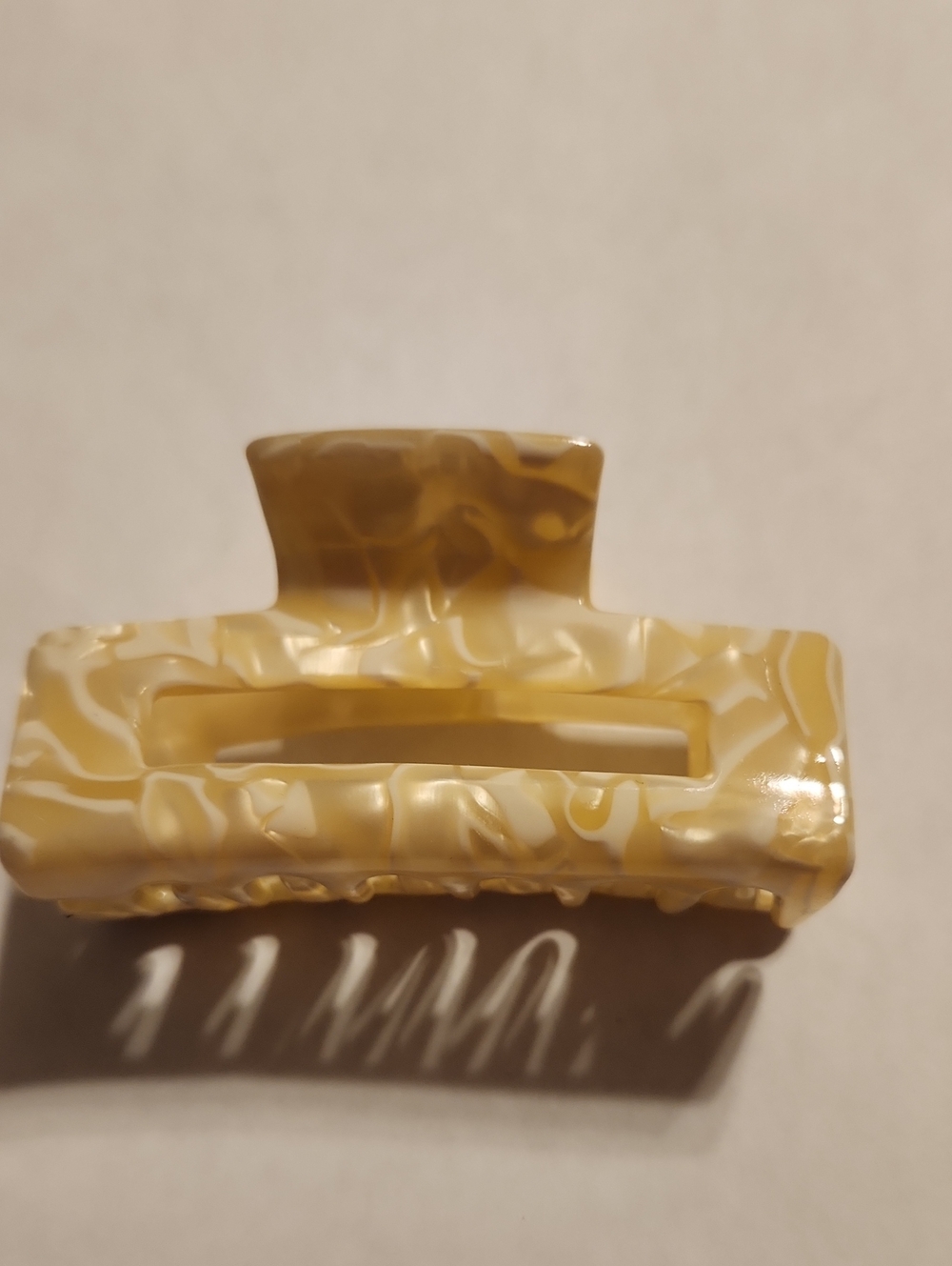 NWOT Acetate Hair Clip 3 inches